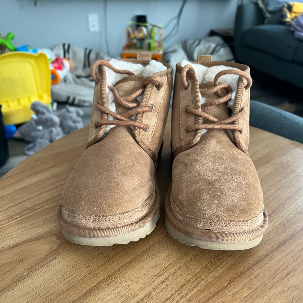 Boys Uggs Neumel
